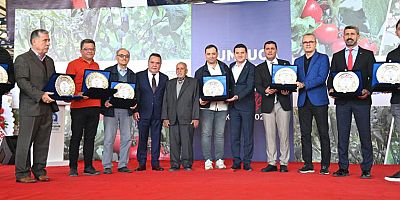 Kumluca Toptancı Hallerinin yeni sezonunun açılışı yapıldı