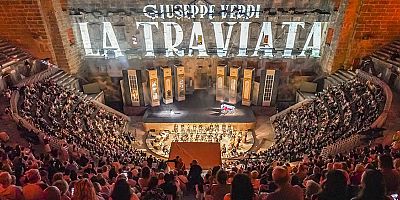 ‘La Traviata’ ile Sanat Dolu Günlerin Taçlandığı Festival, Aspendos’ta Tarihe Geçti