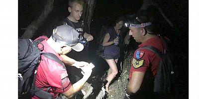 Likya yolunda yollarını kaybeden 2 kişi bulundu