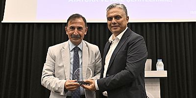 ‘Lozan’a Giden Son Zafer’ konferansı