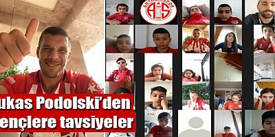 Lukas Podolski’den gençlere tavsiyeler