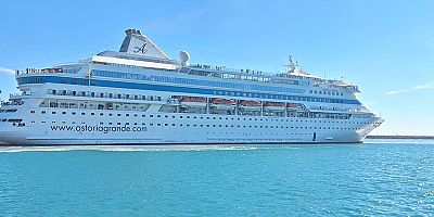 M/V Astoria Grande, QTerminals Antalya Limanı’na Demir Attı