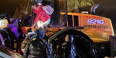 Mahsur kalan aile pansiyona yerleştirildi