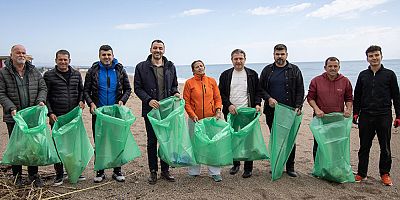 Manavgat Belediye Başkan Vekili Çiçek kıyı temizleme etkinliğine katıldı