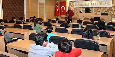 Manavgat Belediyesi Çocuk Meclisi'ni kuruyor