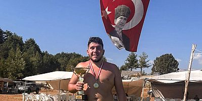Manavgat Belediyesi Güreş Kulübü pehlivanları güreşlerden derecelerle döndü