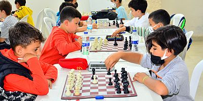 Manavgat Belediyesi'nden 23 Nisan Satranç Turnuvası