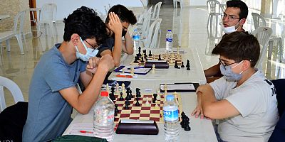 Manavgat Belediyesi'nden 29 Ekim Satranç Turnuvası