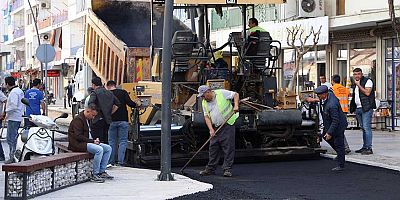 Manavgat Belediyesi'nden Atatürk Caddesi'nde büyük yenileme çalışması