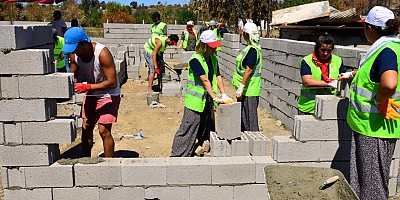 Manavgat Belediyesi'nin kadın ustaları iş başında…