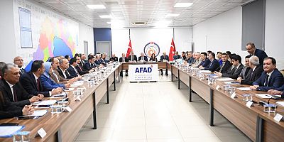 Manavgat Belediyesi sokak canlılarının yaşam koşulları için Antalya'daki değerlendirme toplantısına katıldı