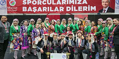 Manavgat Belediyesi Spor Kulübü Halk Oyunları Topluluğu'ndan çifte şampiyonluk