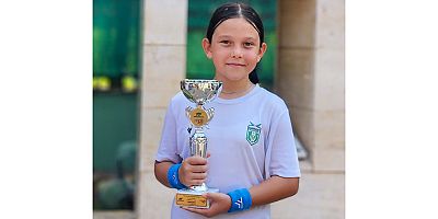 Manavgat Belediyesi Tenis Kulübü sporcusu Güneş Bulut'tan gurur veren başarı