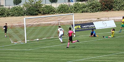 Manavgat Belediyespor'dan 10 gollü galibiyet