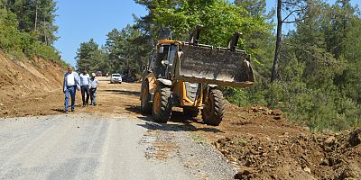 Manavgat Çavuşköy grup yolunda asfalt hazırlığı