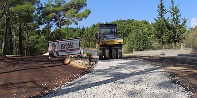 Manavgat Gençler Mahallesi’ne asfalt