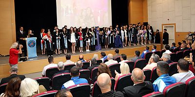 Manavgat Sosyal ve Beşeri Bilimler Fakültesi Öğrencileri Mezun Oldu