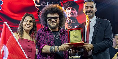 Manavgat'ta 19 Mayıs Coşkusu Fener Alayı ve konserle taçlandı