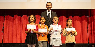 Manavgat'ta 24 Kasım Öğretmenler Günü kutlandı