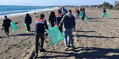Manavgat'ta Çevre Koruma Eğitimi ve Kıyı Temizliği
