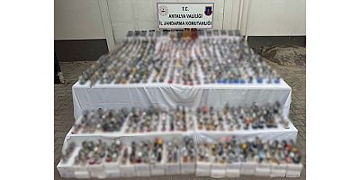 Manavgat'ta Gümrük Kaçağı Ürün Ele Geçirildi