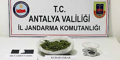 Manavgat'ta jandarmadan uyuşturucu satıcılarına suçüstü