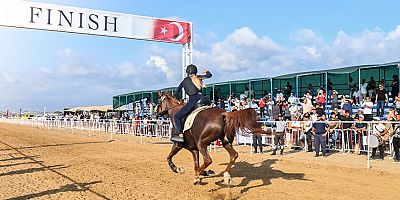 Manavgat'ta rahvan at yarışları coşkusu yaşandı