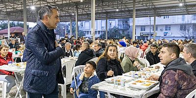 Manavgat'ta Ramazan coşkusu: Başkan Kara vatandaşlarla bir arada...