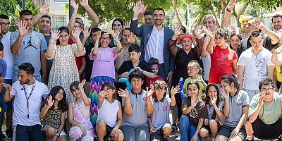 Manavgat'ta yıl sonu şenliği: Çocuklar doyasıya eğlendi