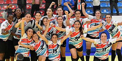 Mavi Kelebekler’den haklı galibiyet