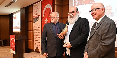 Mehmet Ö. Alkan: “14 Mart Tıp Bayramı dünyada sadece Türkiye’de kutlanır”