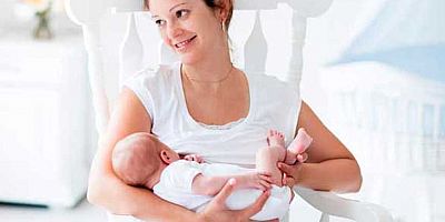 Meme estetiği emzirmeye engel değil