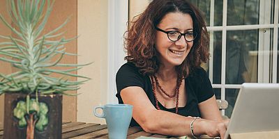 Menopoz Dönemini İyi Geçirmek Elinizde