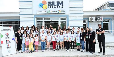 Meyve ve sebzelerin gücünü kullanarak araç tasarladılar