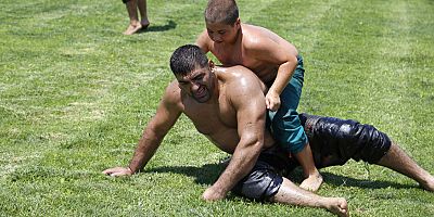 Minik Pehlivan babasının izinde