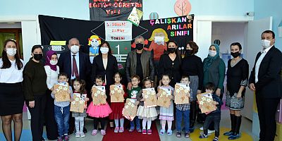 Minikler ilk karnelerini Başkan Sözen'den aldı