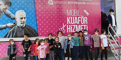 Mobil Kuaför Tırı yangın bölgesinde