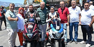 Motodrag yarışlarının startını Başkan Kocagöz verdi