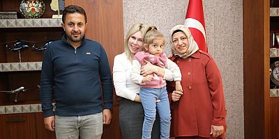 Mucize Bebek Özlenen, Doktorunu Ziyaret Etti