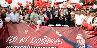 Muhittin Böcek’e doğum günü kutlaması 