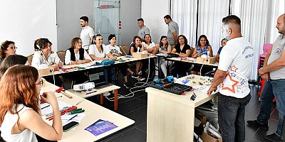 Muratpaşa Belediyesi kadın ustalar yetiştiriyor