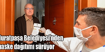 Muratpaşa Belediyesi'nden maske dağıtımı sürüyor