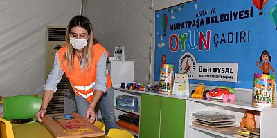 Muratpaşa, çadır kentte kreş ve oyun evi kurdu
