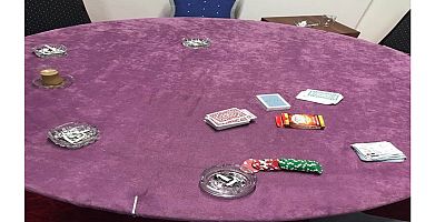 Muratpaşa'da kumar operasyonu