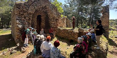 Muratpaşa’nın kıdemlileri tarihle buluştu