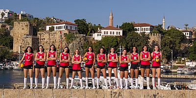 Muratpaşa’nın Sultanları set vermeden zirveye yürüyor