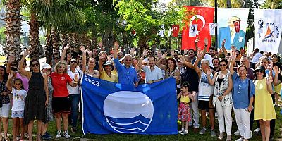 Muratpaşa’nın tüm plajları mavi bayraklı