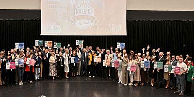 Muratpaşa yeni yıl heyecanını 21 şehirle paylaştı