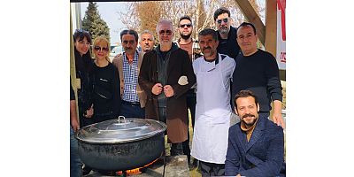 Musa Evren deprem bölgelerini gezerek çocuklara moral etkinlikleri düzenledi