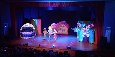 Niloya ve Arkadaşları Antalya’ya Geliyor